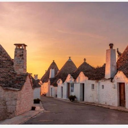 Angelas Apartment Alberobello Esterno foto